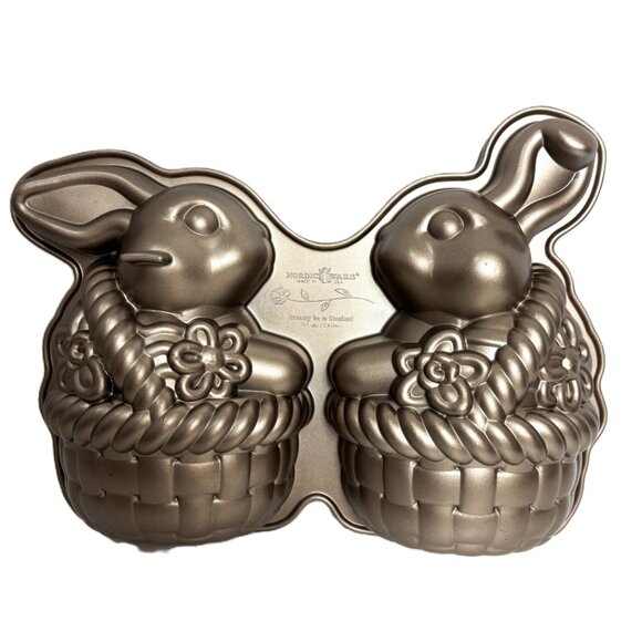 Nordic Ware Easter Bunny in Basket Cake Pan EUC - Picture 6 of 9